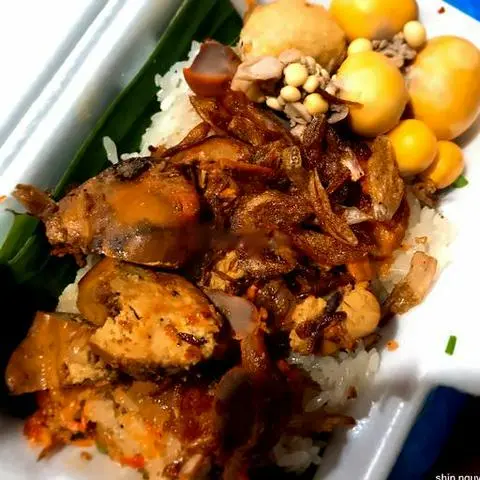 Hình ảnh Xôi lòng gà trứng non