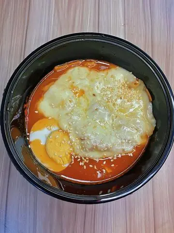 Hình ảnh Tokbokki phô mai