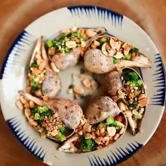 Hình ảnh ốc muỗng nướng mỡ hành