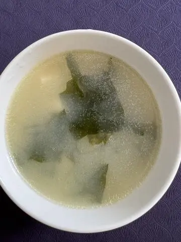 Hình ảnh soup miso rong biển đậu hủ