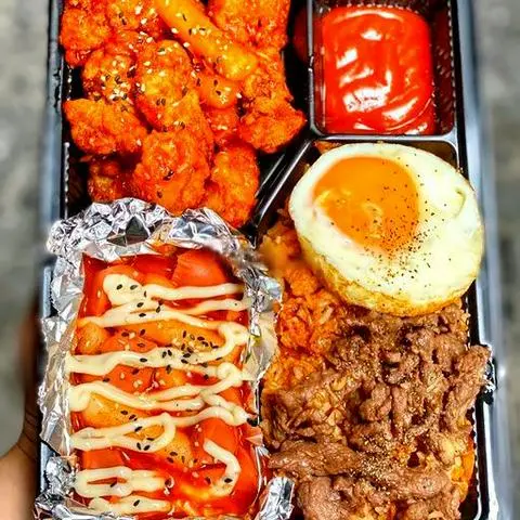 Hình ảnh Set 24 - gà mật ong - cơm kim chi bò trứng - tokbokki xúc xích