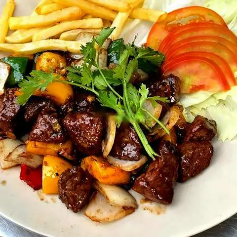 Hình ảnh Bò lúc lắc khoai tây