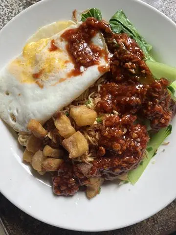 Hình ảnh Mì Trộn trứng + tép mỡ 