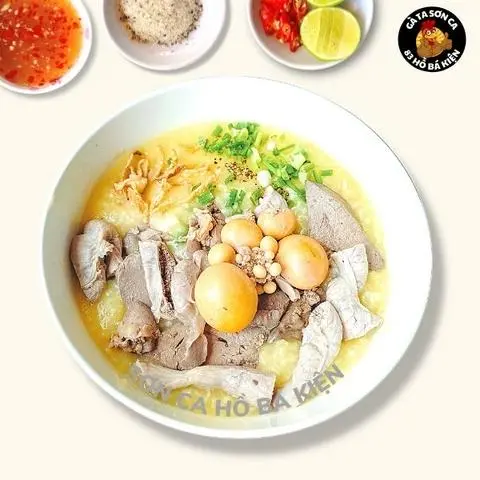 Hình ảnh Cháo Hạt Sen Lòng Trứng Dồi