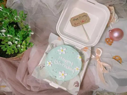Hình ảnh [Bento] Mẫu HPBD hoa Cúc nền xanh