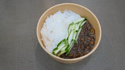 Hình ảnh Cơm Trộn Tương Đen 炸醬飯
