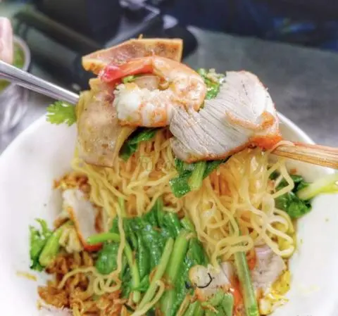 Hình ảnh Mì xá xíu khô