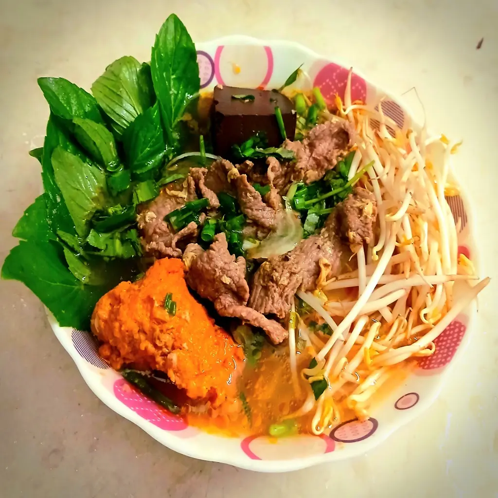 Hình ảnh Bún Bò Chả Cua