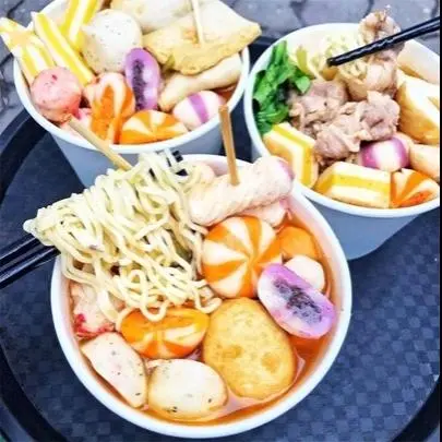 Hình ảnh Mì Thái Cá Viên Thập Cẩm 