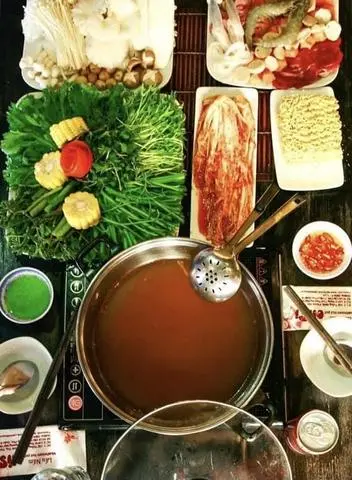 Hình ảnh Lẩu Oiisi- Kim Chi Nấm Hải Sản