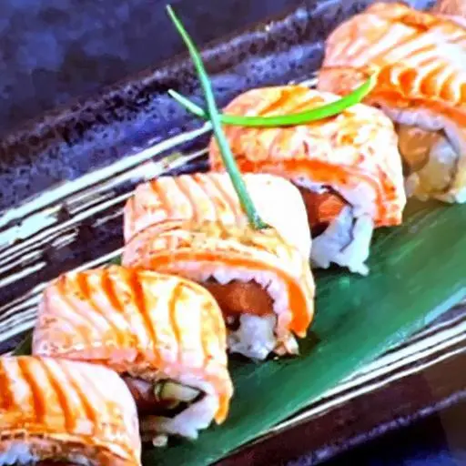 Hình ảnh Maki cá hồi xông khói