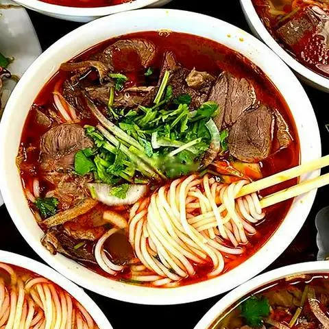 Hình ảnh Bún bò nạm