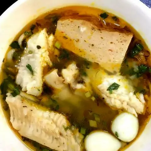 Hình ảnh Bánh canh cá lóc tô thường