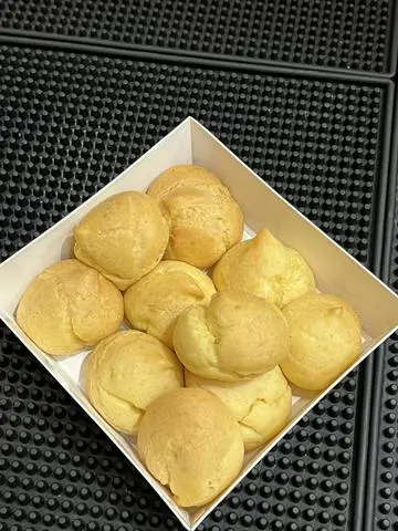 Hình ảnh Bánh Su Kem (Hộp 9 - 10 cái)