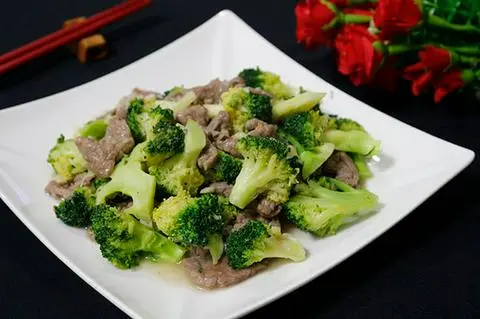 Hình ảnh Bò Xào Bông Cải