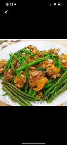 Hình ảnh sò lông xào rau muống 