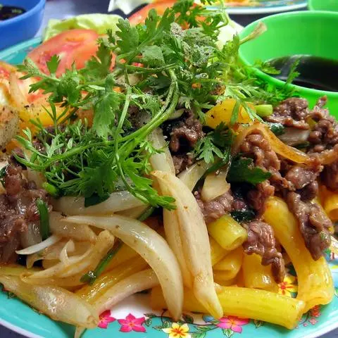 Hình ảnh Nui Xào Bò 