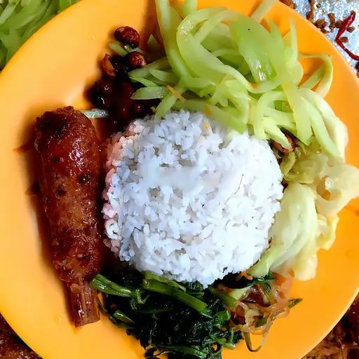 Hình ảnh Cơm Chay Rau Xào Đùi Gà