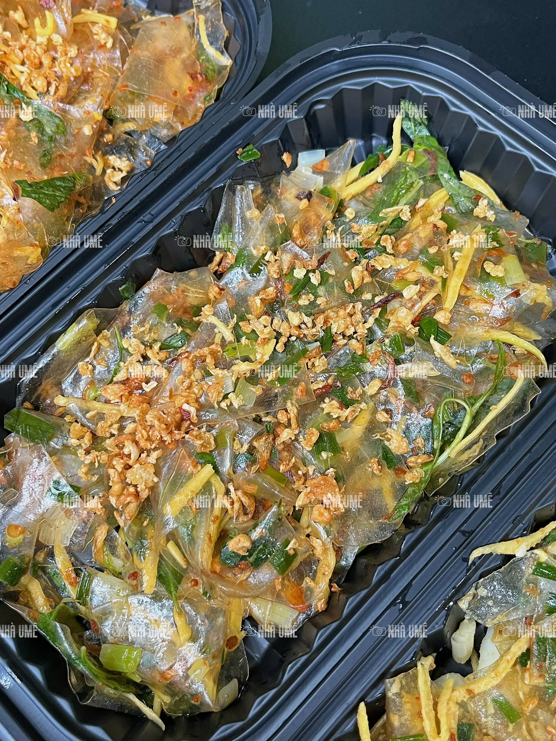 Hình ảnh Bánh Tráng Trộn Mỡ Hành 