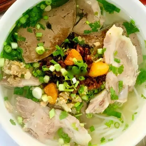Hình ảnh Hủ tiếu hoành thánh nước thịt