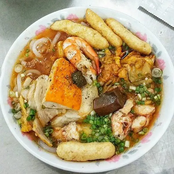 Hình ảnh Bánh canh chả cua +tô muỗng đũa 