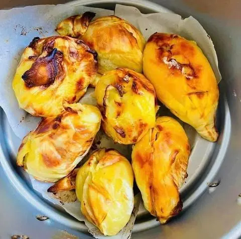 Hình ảnh Hộp Sầu riêng nướng thơm ngon
