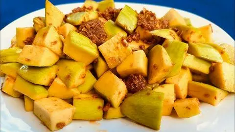Hình ảnh xoài lắc muối ớt 400 gr