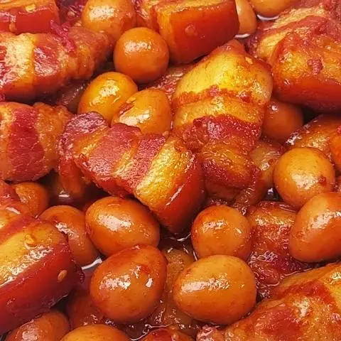Hình ảnh Ba Rọi Kho Trứng Cút