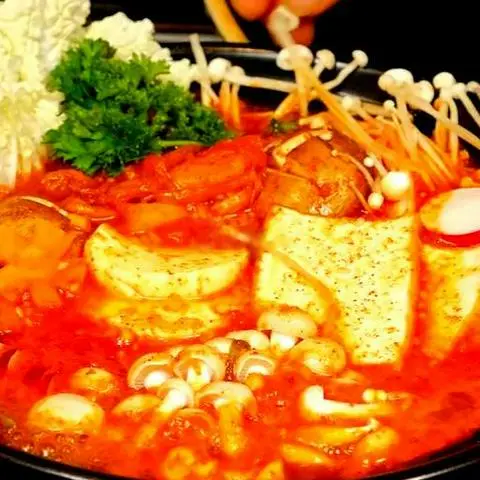 Hình ảnh Lẩu kim chi chay cay