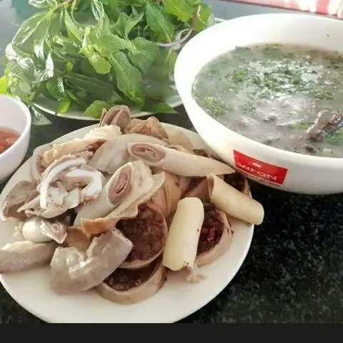 Hình ảnh cháo huyết ,lòng hấp hành 1 người