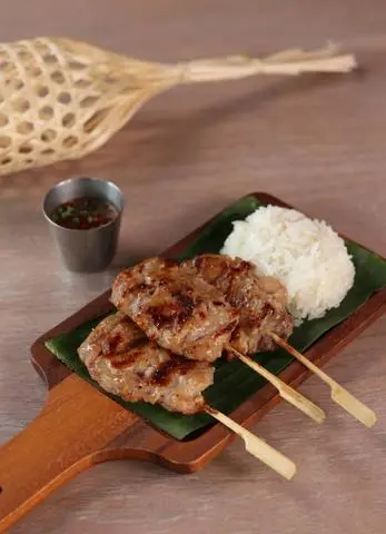 Hình ảnh Combo 3 xiên - xôi/bánh mì