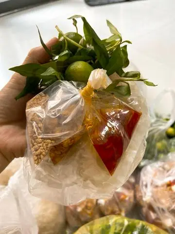 Hình ảnh Bánh tráng phơi sương nhà làm