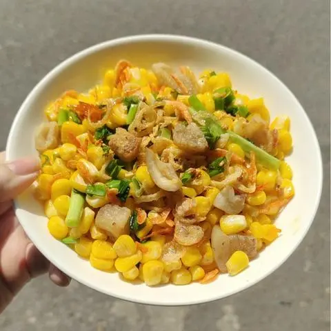 Hình ảnh Bắp xào bơ tỏi tóp mỡ