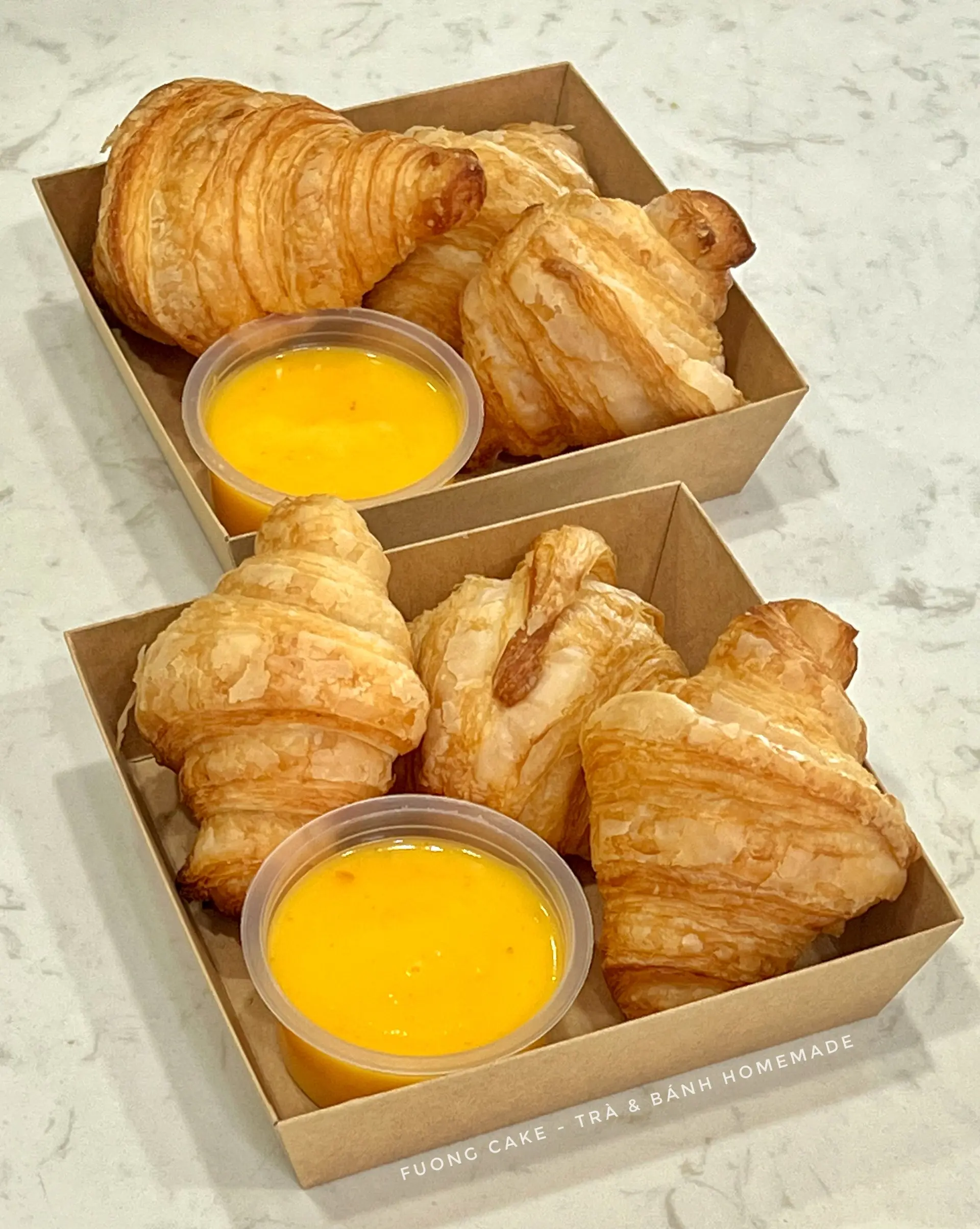 Hình ảnh Bánh croissant trứng muối