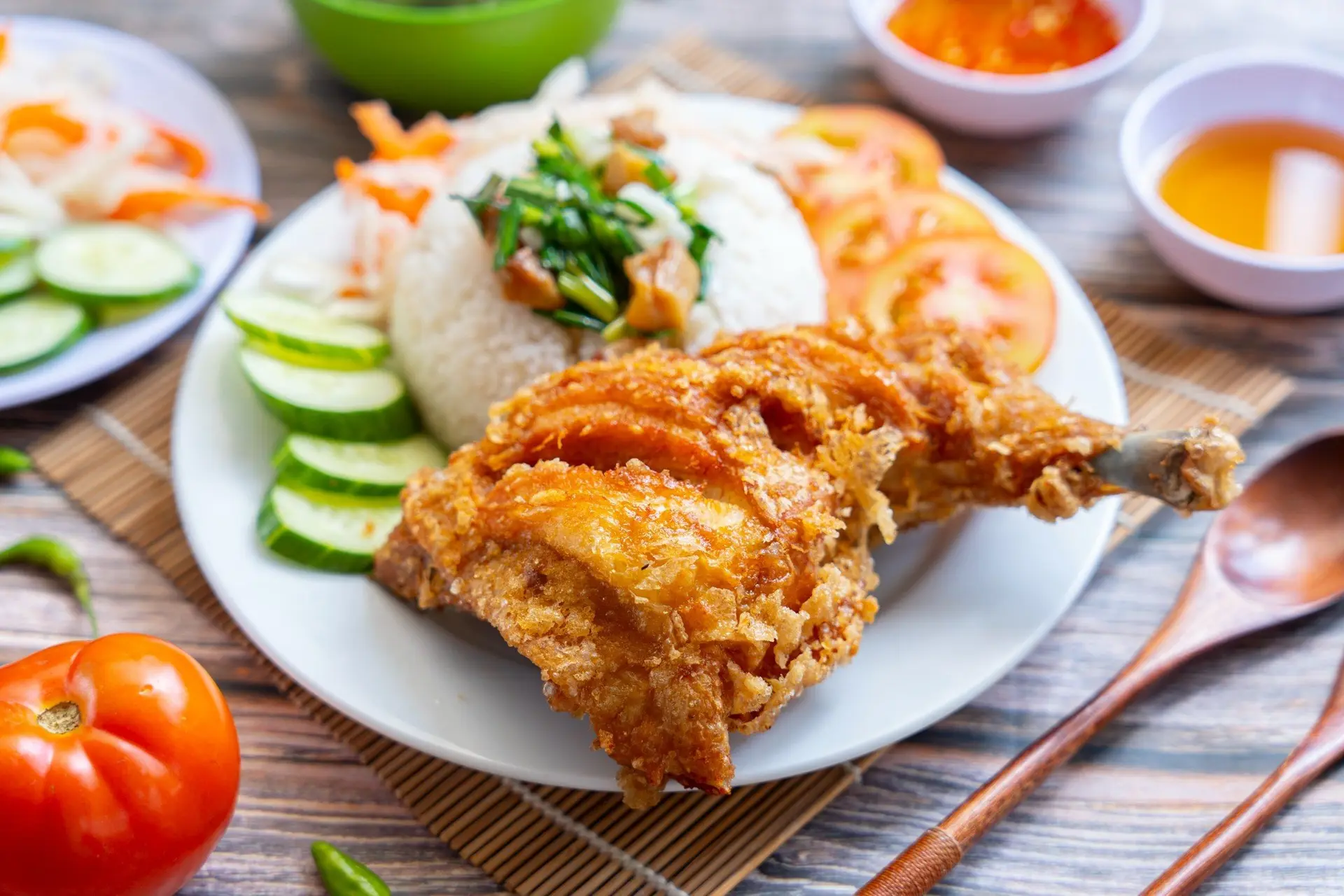 Hình ảnh Cơm Đùi Gà Lớn