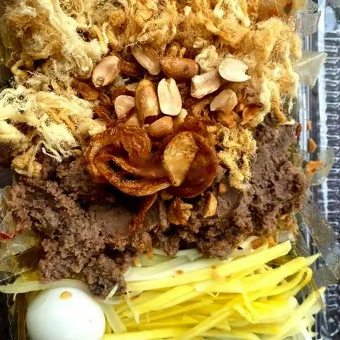 Hình ảnh Bánh tráng trộn pate chà bông