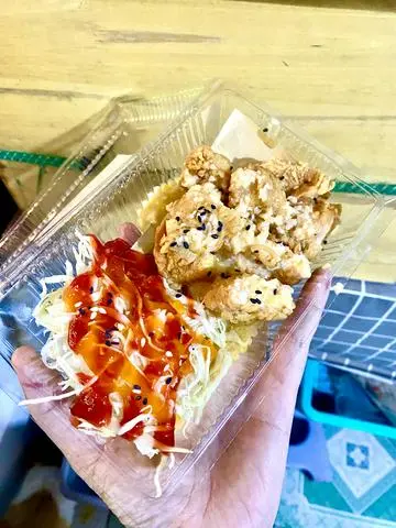 Hình ảnh Gà viên sốt bơ tỏi