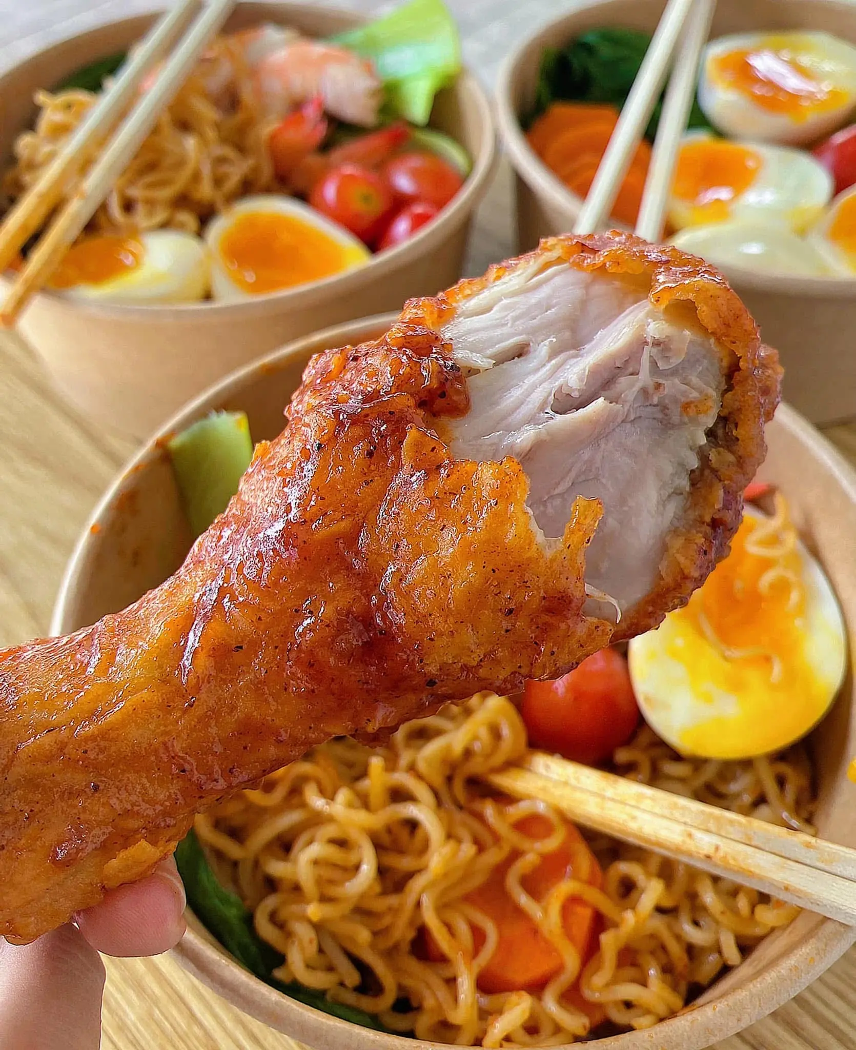 Hình ảnh Mì Trộn Indomie Đùi Gà Sốt Cay