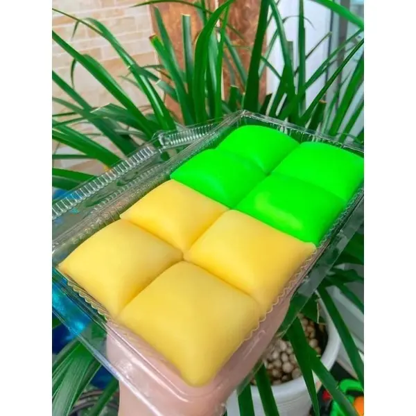 Hình ảnh Bánh Crepe Sầu Riêng(,hôp 8 cái)