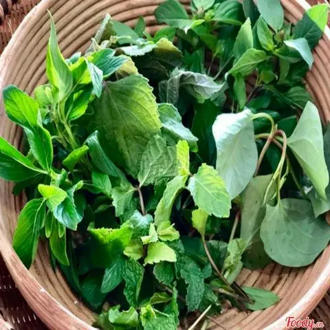 Hình ảnh Rau Thêm Cuốn Cá