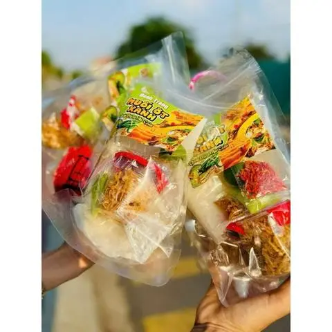 Hình ảnh Bánh Tráng Muối Ớt Xanh