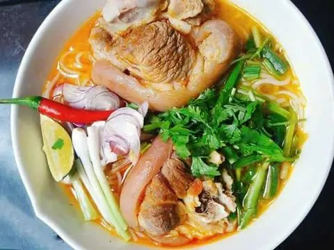 Hình ảnh Bún bò giò