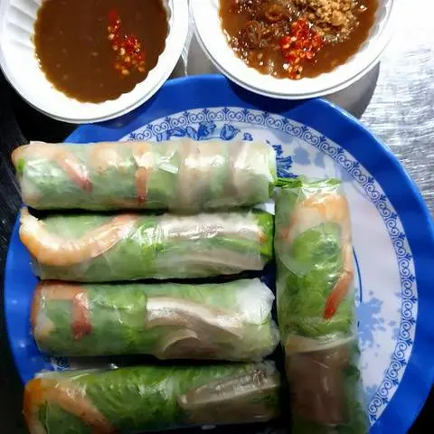 Hình ảnh Gỏi cuốn tai heo