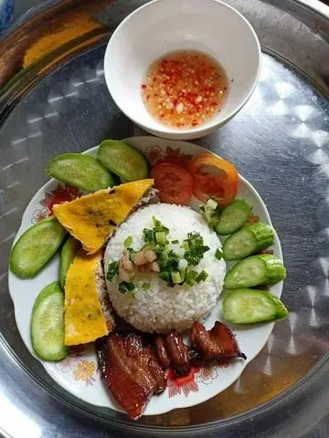 Hình ảnh Cơm Tấm Ba Rọi Chả 