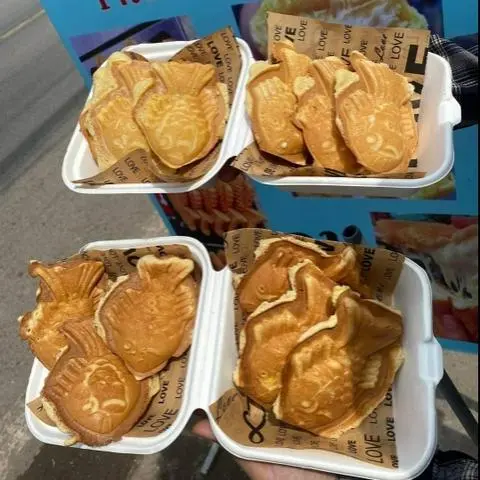 Hình ảnh Bánh cá mứt đào