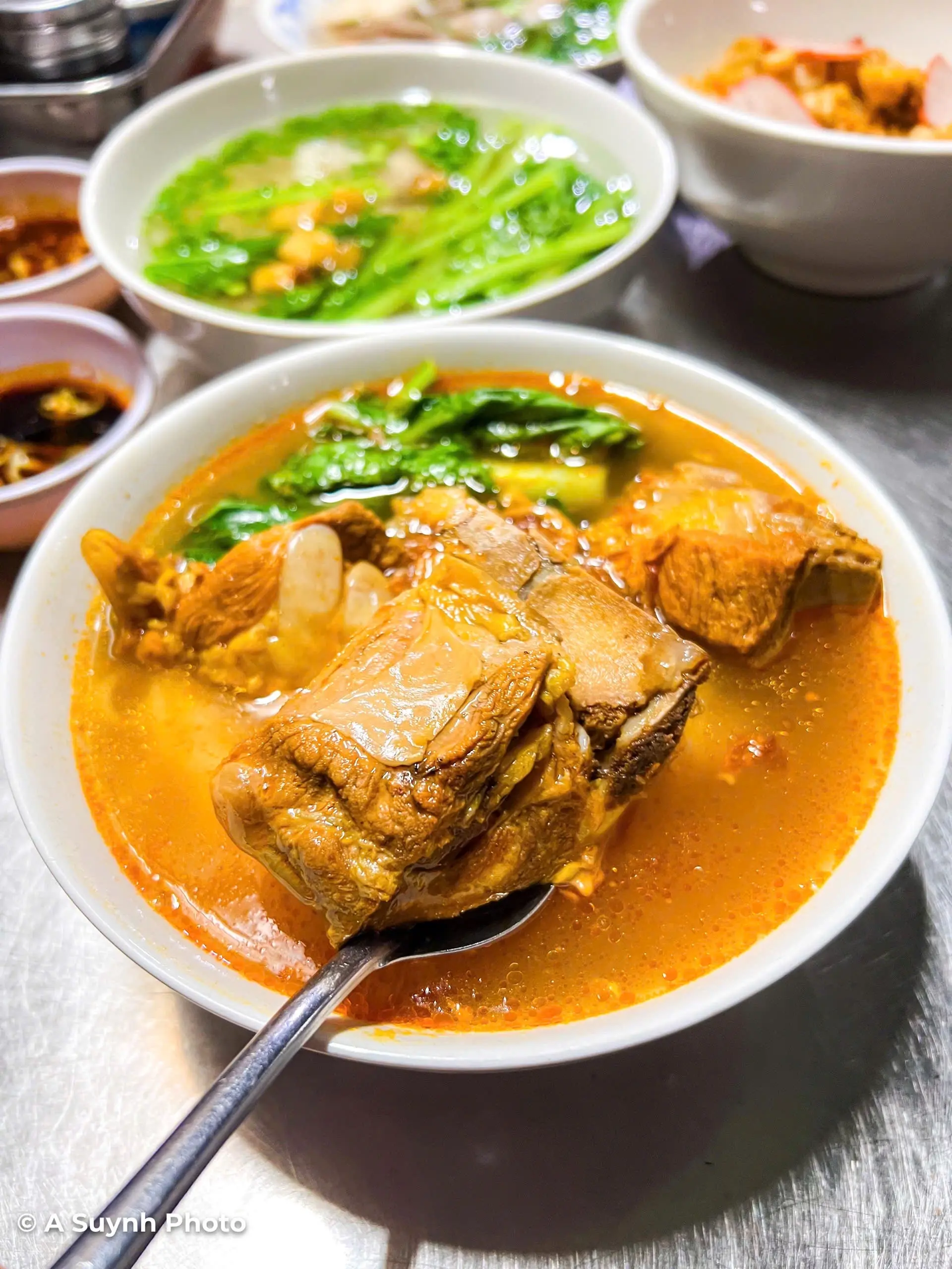 Hình ảnh Hủ tiếu mì sườn kho/ bò kho