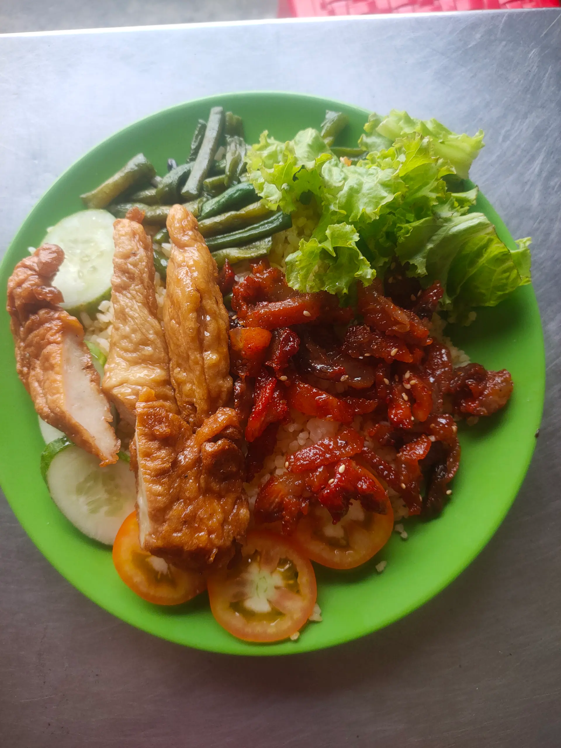 Hình ảnh cơm xá xíu chả 