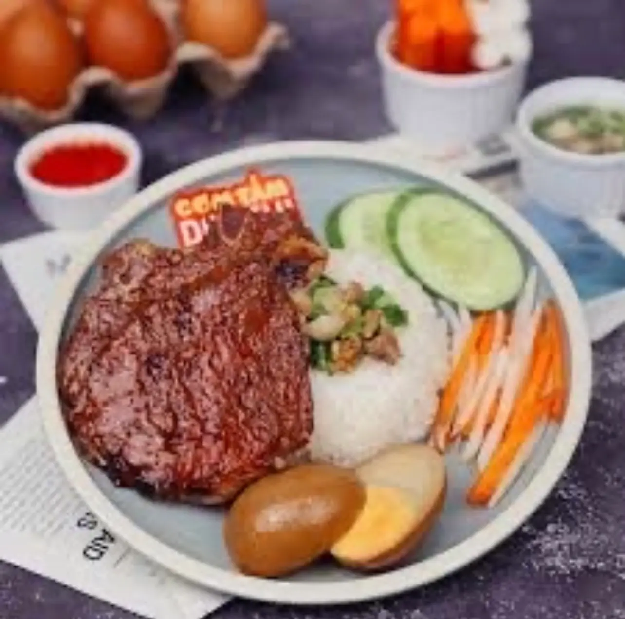 Hình ảnh Cơm Tấm Sườn + Bì + Trứng Khìa