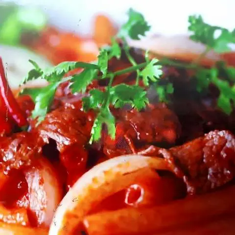 Hình ảnh Nui Xào Bò