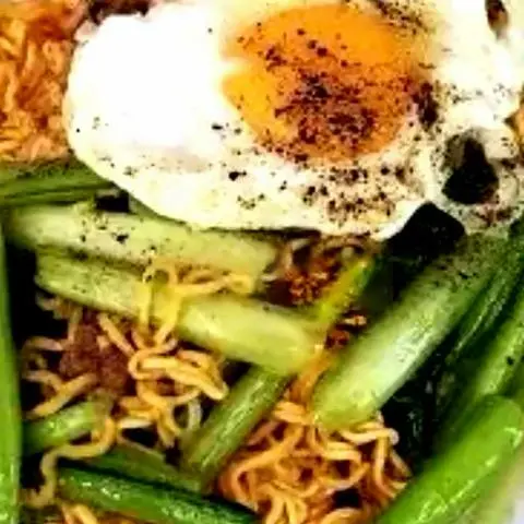 Hình ảnh Mì xào trứng